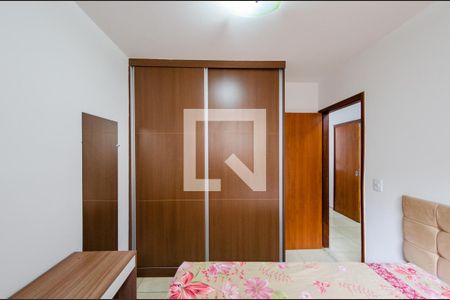 Quarto 2 de apartamento para alugar com 2 quartos, 51m² em Buritis, Belo Horizonte