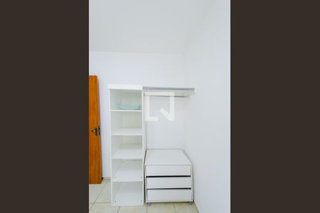Quarto 1 de apartamento para alugar com 2 quartos, 51m² em Buritis, Belo Horizonte