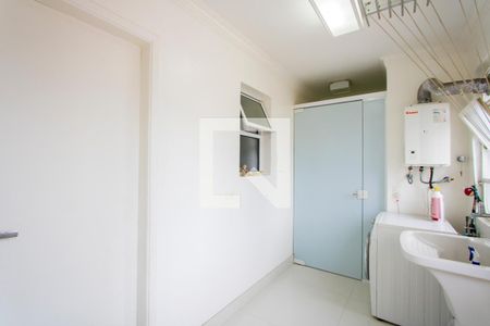 Apartamento à venda com 146m², 4 quartos e 2 vagas Apartamento à venda com 146m², 4 quartos e 2 vagasÁrea de serviço