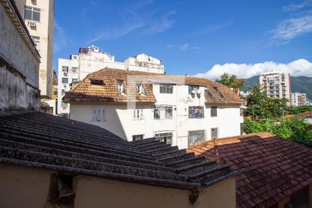 Vista do Quarto 1 de apartamento para alugar com 2 quartos, 90m² em Vila Isabel, Rio de Janeiro