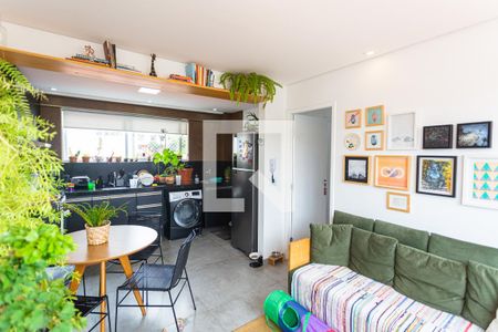 Sala/Cozinha/Área de Serviço de apartamento para alugar com 1 quarto, 36m² em Floresta, Belo Horizonte