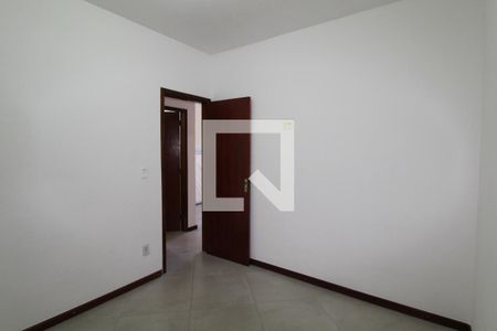 Quarto de casa de condomínio para alugar com 2 quartos, 72m² em Vila Maria Helena, Duque de Caxias