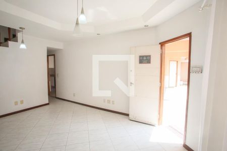 Casa de condomínio à venda com 182m², 3 quartos e 1 vagaSala