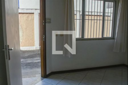 Sala de casa de condomínio à venda com 3 quartos, 182m² em Tanque, Rio de Janeiro