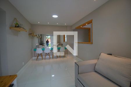 Sala  de apartamento à venda com 2 quartos, 55m² em Taquara, Rio de Janeiro
