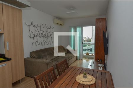 Sala de apartamento à venda com 1 quarto, 58m² em Recreio dos Bandeirantes, Rio de Janeiro