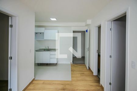 Sala  / Cozinha de apartamento à venda com 2 quartos, 39m² em Vila Butantã, São Paulo