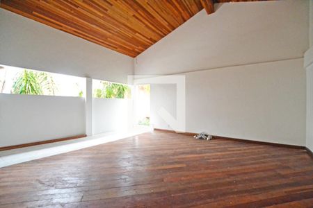 Sala de casa à venda com 3 quartos, 200m² em Cristal, Porto Alegre