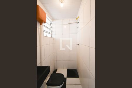 Banheiro de casa para alugar com 1 quarto, 32m² em Jardim Modelo, São Paulo
