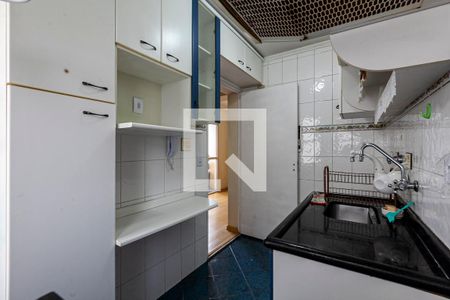 Cozinha de apartamento para alugar com 1 quarto, 39m² em Barra Funda, São Paulo