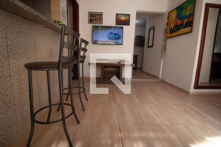 Sala de casa para alugar com 2 quartos, 110m² em Parque das Laranjeiras, Goiânia
