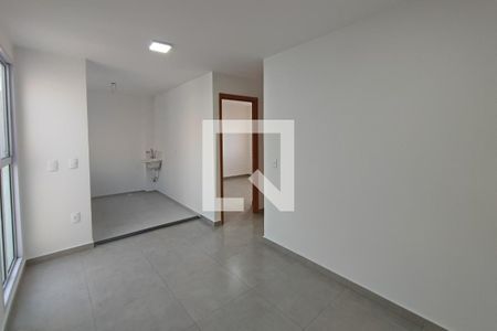 Sala de apartamento para alugar com 2 quartos, 43m² em Jardim Esmeraldina, Campinas