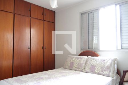 Suite de apartamento para alugar com 3 quartos, 77m² em Vila Paulista, São Paulo