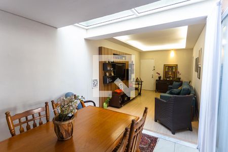 Sala 1 de apartamento para alugar com 3 quartos, 125m² em Santo Antônio, Belo Horizonte