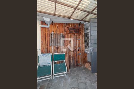 Casa à venda com 250m², 4 quartos e 3 vagas Casa à venda com 250m², 4 quartos e 3 vagasGalpão