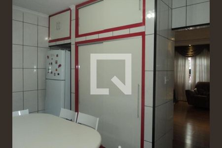 Casa à venda com 4 quartos, 100m² em Cidade Mãe do Céu, São Paulo
