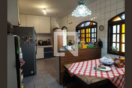 Casa à venda com 3 quartos, 298m² em Jardim Santo Amaro, São Paulo