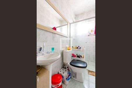Banheiro  de casa à venda com 2 quartos, 57m² em Estância Velha, Canoas