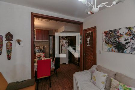 Sala de casa à venda com 2 quartos, 68m² em Vila Nova, Porto Alegre