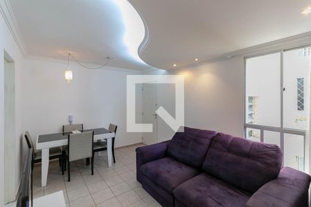 Sala de apartamento para alugar com 3 quartos, 80m² em Buritis, Belo Horizonte