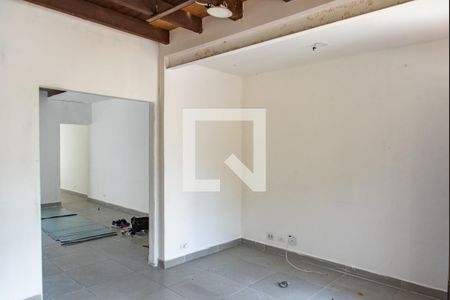 Sala de casa à venda com 3 quartos, 130m² em Cambuci, São Paulo