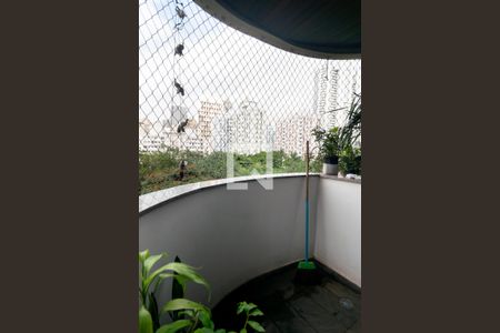 Varanda de apartamento para alugar com 4 quartos, 100m² em Itaim Bibi, São Paulo