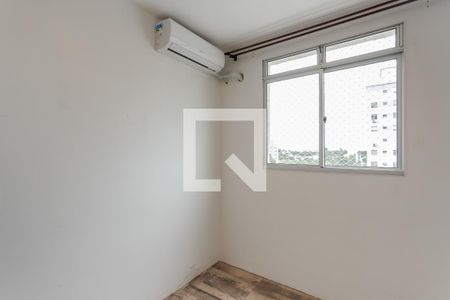 Quarto 1 de apartamento para alugar com 2 quartos, 48m² em Protásio Alves, Porto Alegre