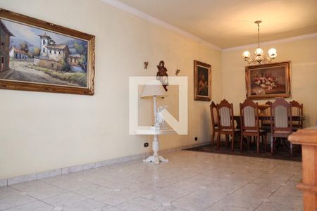 sala de casa para alugar com 3 quartos, 190m² em Vila Alexandria, São Paulo