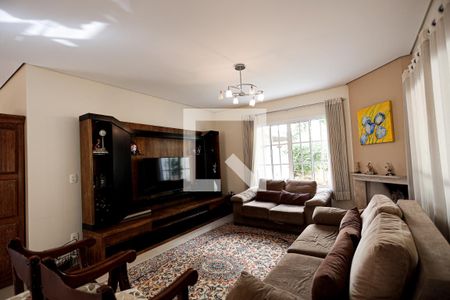 Sala de casa de condomínio para alugar com 4 quartos, 480m² em Bosque do Vianna, Cotia