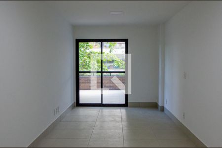 Sala  de apartamento para alugar com 3 quartos, 110m² em Recreio dos Bandeirantes, Rio de Janeiro