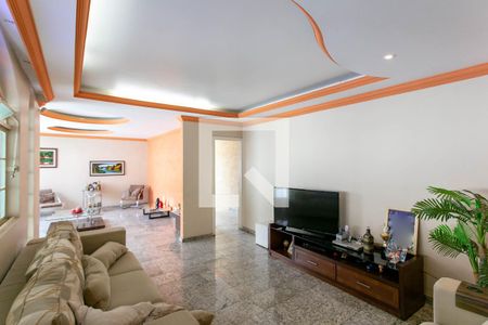 Sala de casa à venda com 5 quartos, 390m² em Goiânia, Belo Horizonte