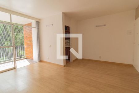 Sala  de apartamento para alugar com 1 quarto, 49m² em Taquara, Rio de Janeiro