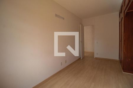 Quarto 1 de apartamento para alugar com 1 quarto, 49m² em Taquara, Rio de Janeiro