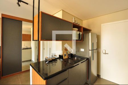 Cozinha de kitnet/studio para alugar com 1 quarto, 27m² em Cerqueira César, São Paulo