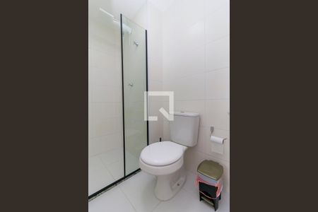 Banheiro de apartamento à venda com 1 quarto, 27m² em Jardim Mirante, São Paulo