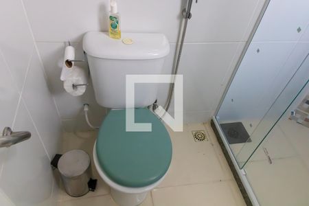 Banheiro de apartamento para alugar com 1 quarto, 44m² em Cascadura, Rio de Janeiro