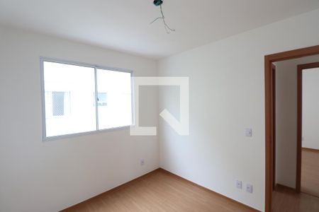 Quarto 2 de apartamento para alugar com 2 quartos, 42m² em Vila Lage, São Gonçalo