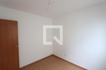 Quarto 2 de apartamento para alugar com 2 quartos, 42m² em Vila Lage, São Gonçalo