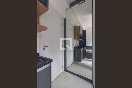 Entrada de kitnet/studio para alugar com 1 quarto, 20m² em Mossunguê, Curitiba