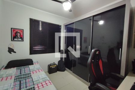 Quarto 2 de apartamento à venda com 2 quartos, 60m² em Jardim García, Campinas