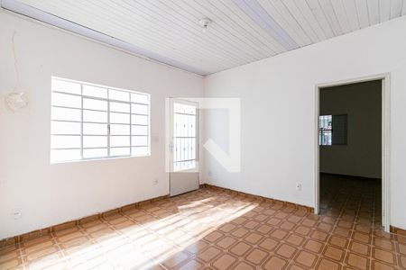 Casa à venda com 104m², 2 quartos e 2 vagasSala