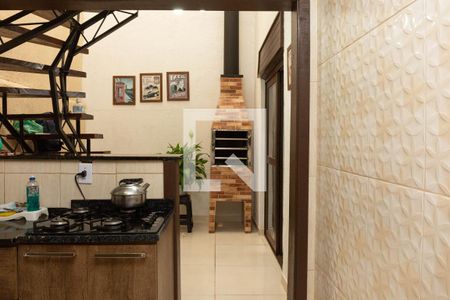 Casa à venda com 160m², 4 quartos e 2 vagas Casa à venda com 160m², 4 quartos e 2 vagasCozinha