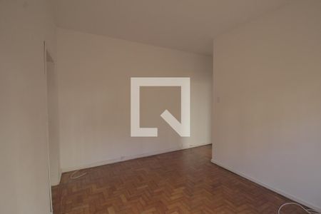 Sala de apartamento para alugar com 3 quartos, 85m² em Navegantes, Porto Alegre