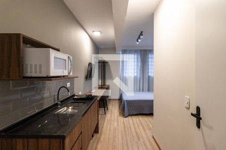 Sala, Quarto e Cozinha de kitnet/studio para alugar com 1 quarto, 18m² em Vila Olímpia, São Paulo