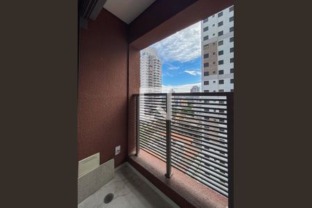 Sacada/Sala de kitnet/studio à venda com 1 quarto, 37m² em Butantã, São Paulo