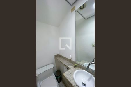 Lavabo de apartamento à venda com 2 quartos, 67m² em Moema, São Paulo