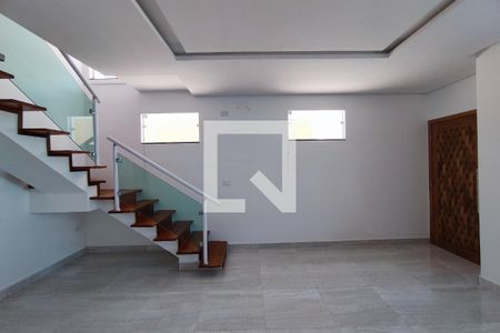 Sala de casa à venda com 3 quartos, 340m² em Vila Feliz, São Paulo