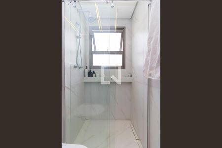 Apartamento à venda com 71m², 2 quartos e 1 vaga Apartamento à venda com 71m², 2 quartos e 1 vagaSuíte - Banheiro