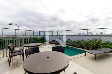 Apartamento à venda com 71m², 2 quartos e 1 vaga Apartamento à venda com 71m², 2 quartos e 1 vagaPiscina