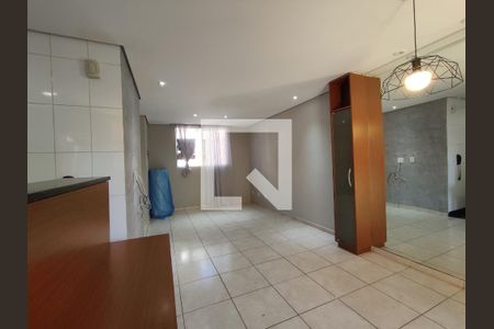 Sala de casa de condomínio à venda com 3 quartos, 124m² em Cabral, Contagem